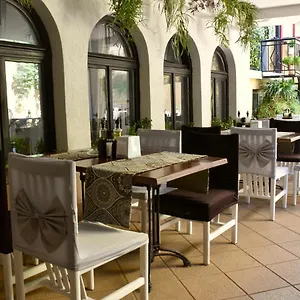 Hotel Family Apolonia
